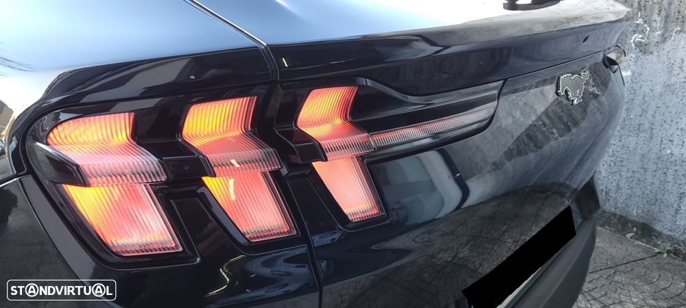 Ford Mustang Mach-E Alargada - 9