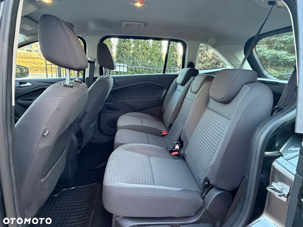 Ford Grand C-MAX - 12