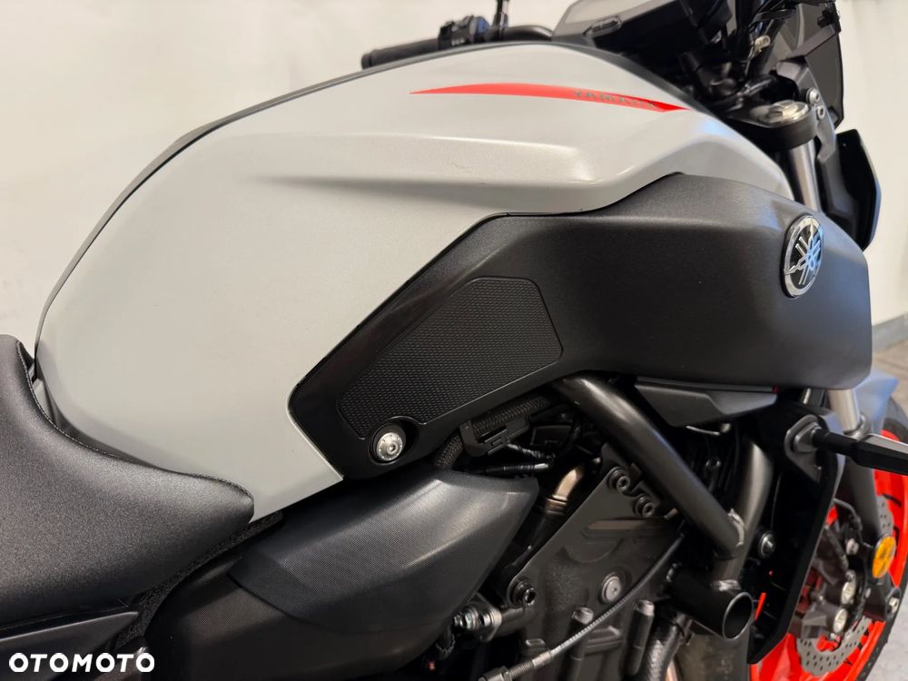 Yamaha MT - 33
