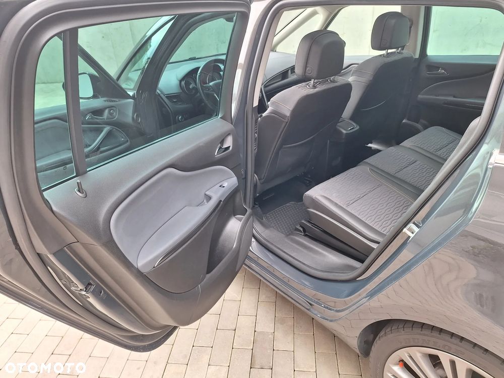 Opel Zafira - 6