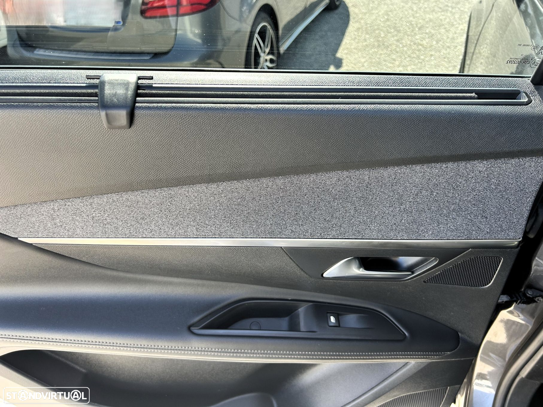 Peugeot 5008 1.5 BlueHDi Allure EAT8 - 25