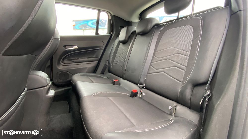 Jeep Avenger 1.2 GSE T3 Altitude - 23