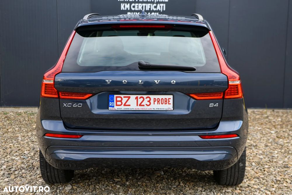 Volvo XC 60 B4 MHEV AT8 FWD Momentum - 5