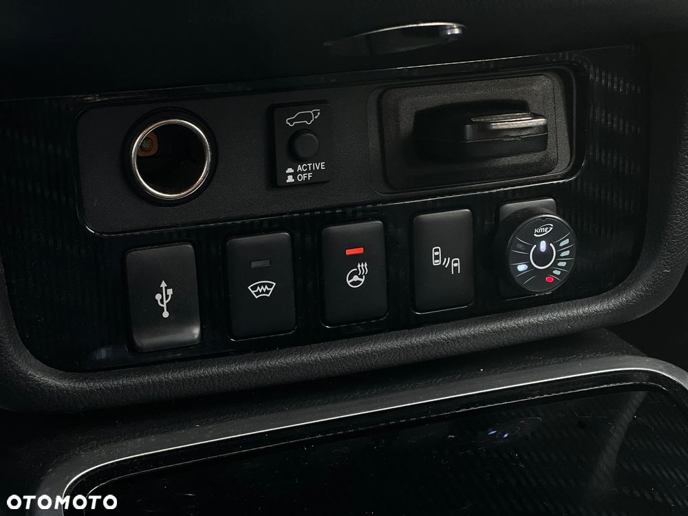 Mitsubishi Outlander - 23