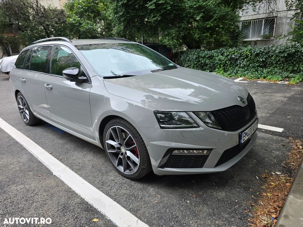 Skoda Octavia Combi Diesel 2.0 TDI 4X4 DSG RS - 2