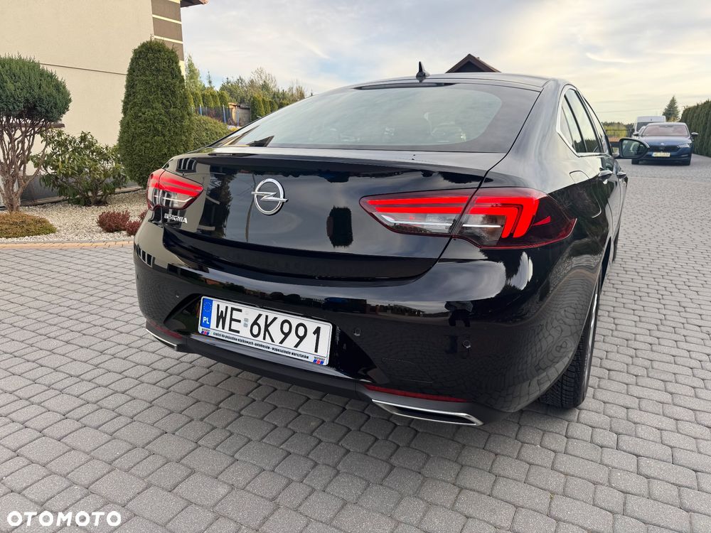 Opel Insignia 2.0 T Elegance S&S - 13