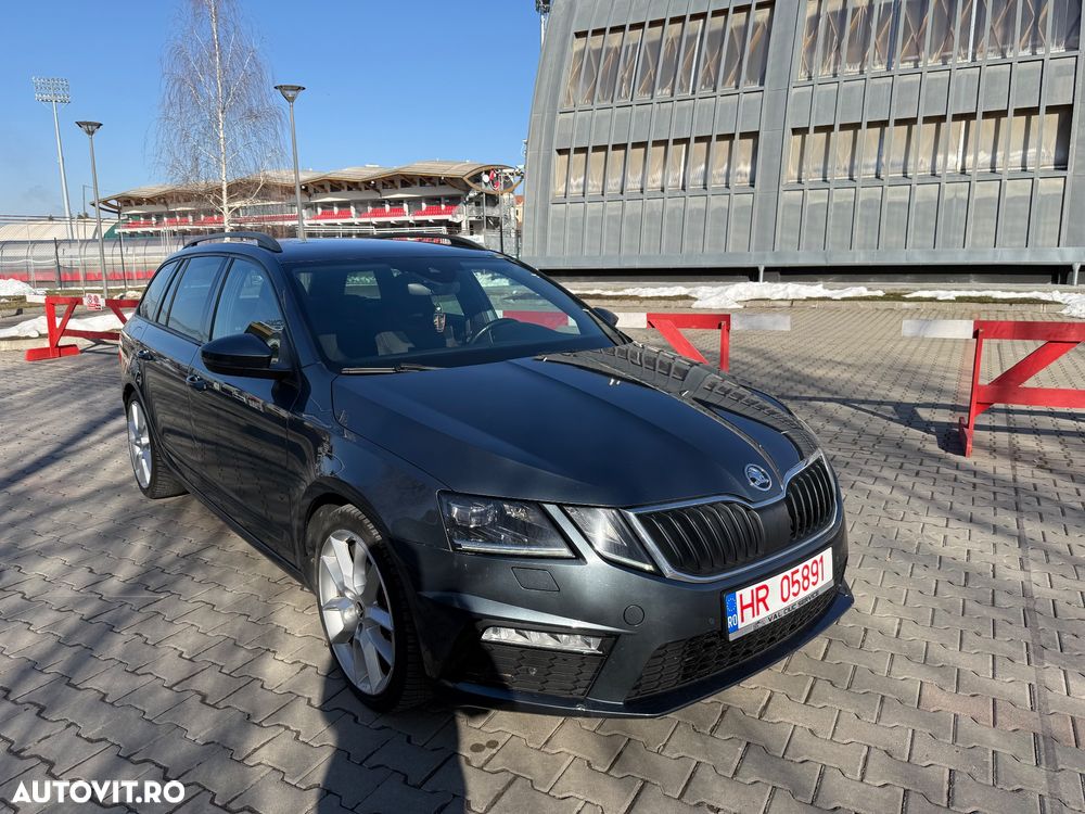 Skoda Octavia 2.0 TDI DSG RS - 2