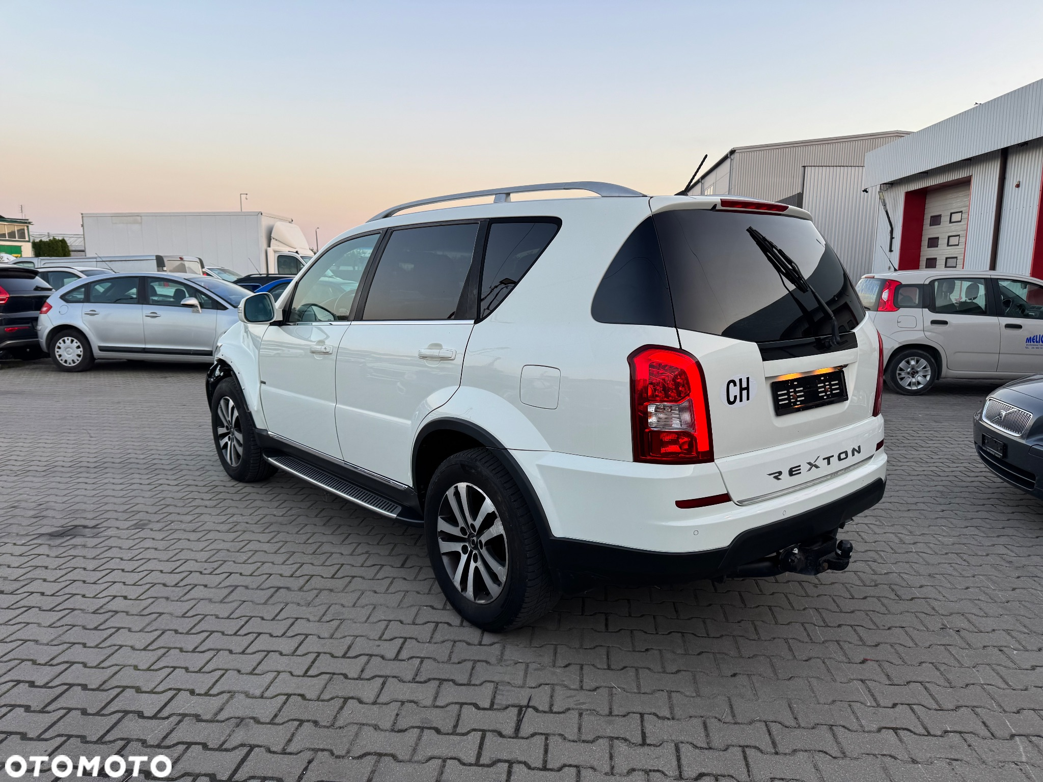 SsangYong/KGM Rexton - 3