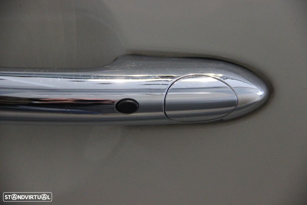 MINI 3 Portas Cooper D Auto - 8