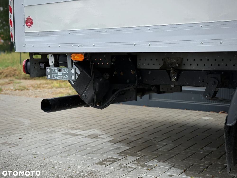 Iveco Daily 35C18 3.0 HPI 180KM / 2023 Rok Produkcji / Kontener 4,7m + Winda 750KG / Automat Hi-Matic / ZAREJESTROWANY W PL - 20