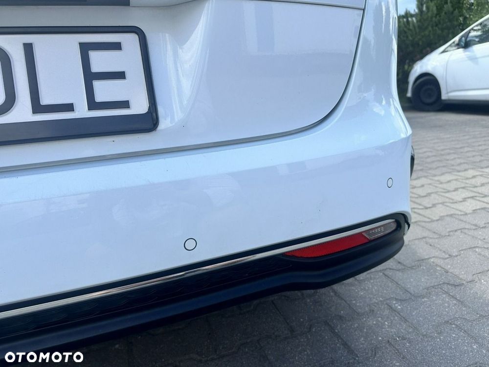 Kia Ceed - 16