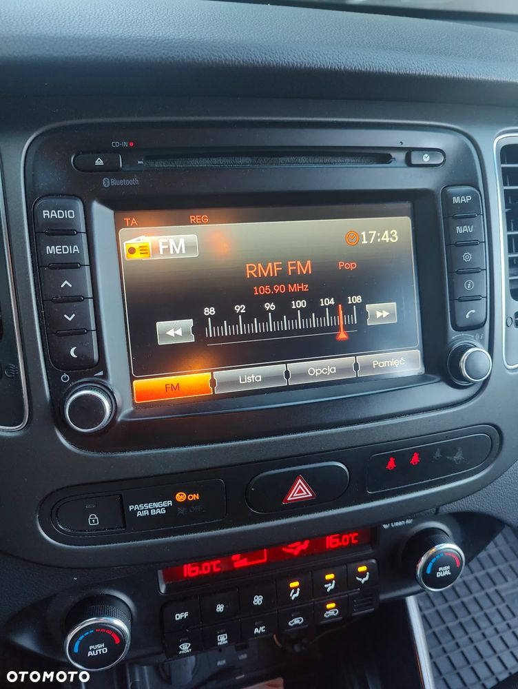 Kia Carens 1.7 CRDi L - 13