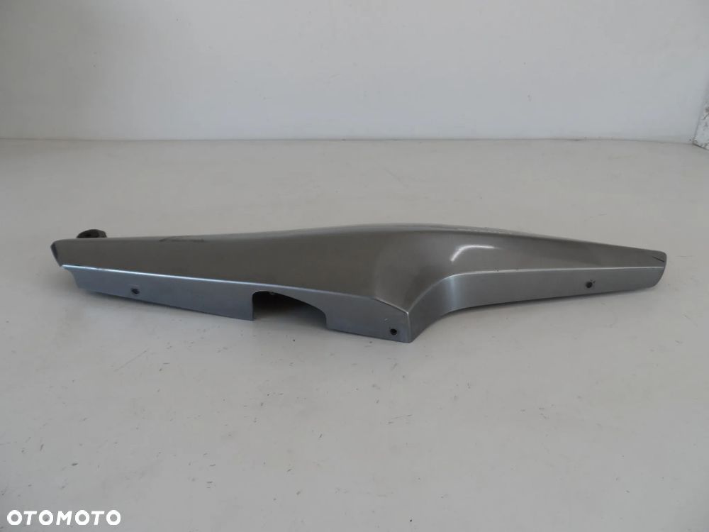 SUZUKI DL 650 osłona boczek pod fotel - 6
