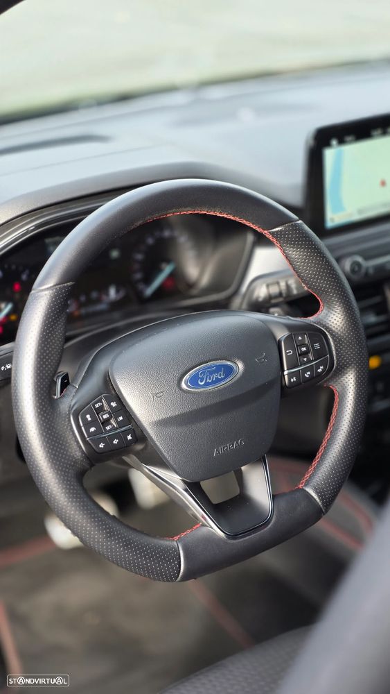 Ford Focus 1.5 EcoBlue S&S Aut. ST-LINE STYLE - 6