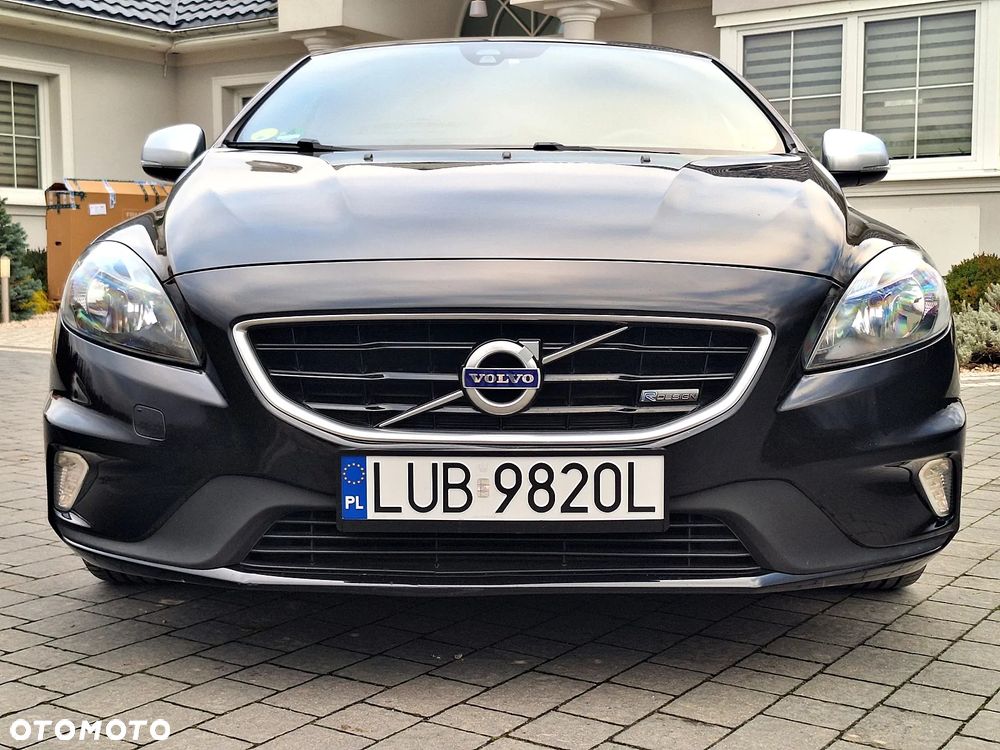 Volvo V40 D2 R Design - 16
