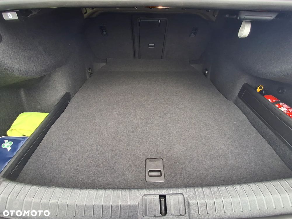 Volkswagen Passat 1.5 TSI EVO Business - 15