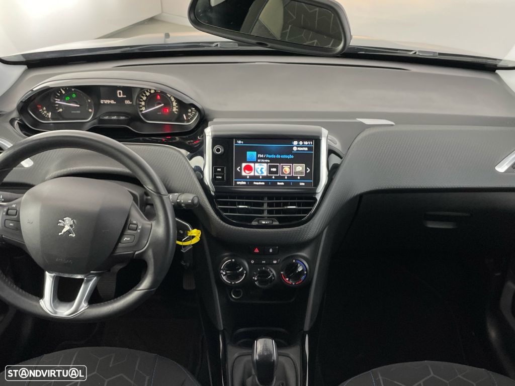 Peugeot 2008 1.5 BlueHDi Signature - 10