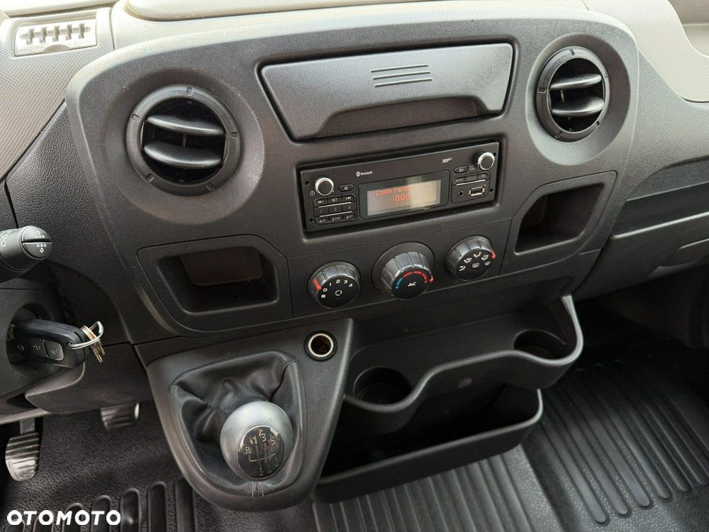 Renault Master - 24
