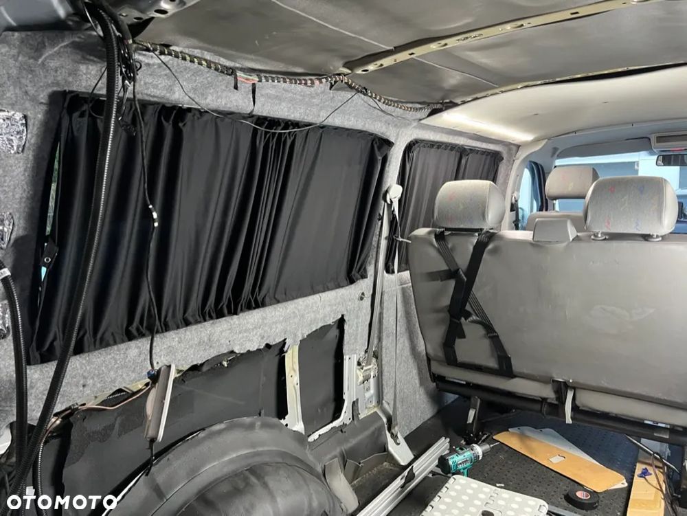 Volkswagen Transporter/Caravelle - 29