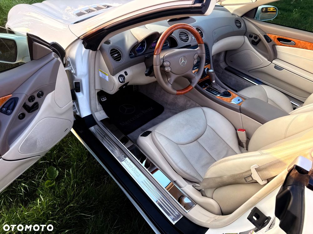 Mercedes-Benz SL 500 - 32
