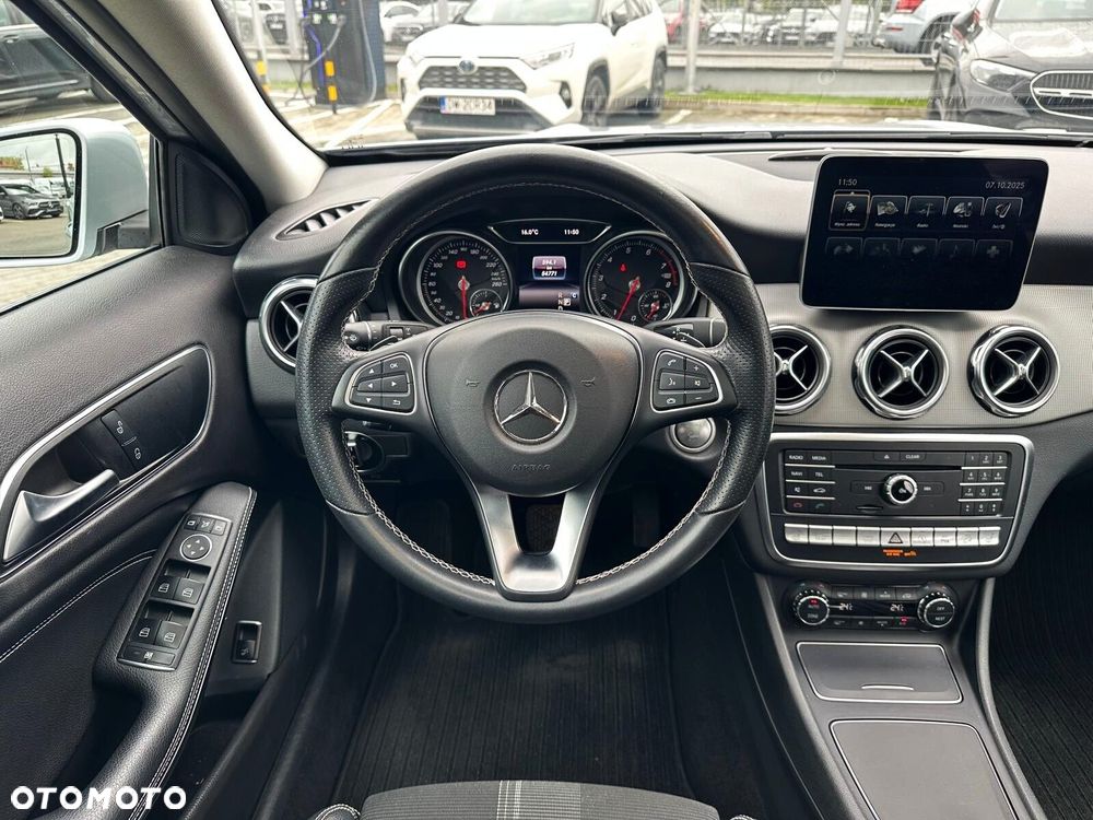 Mercedes-Benz GLA 220 4-Matic - 9