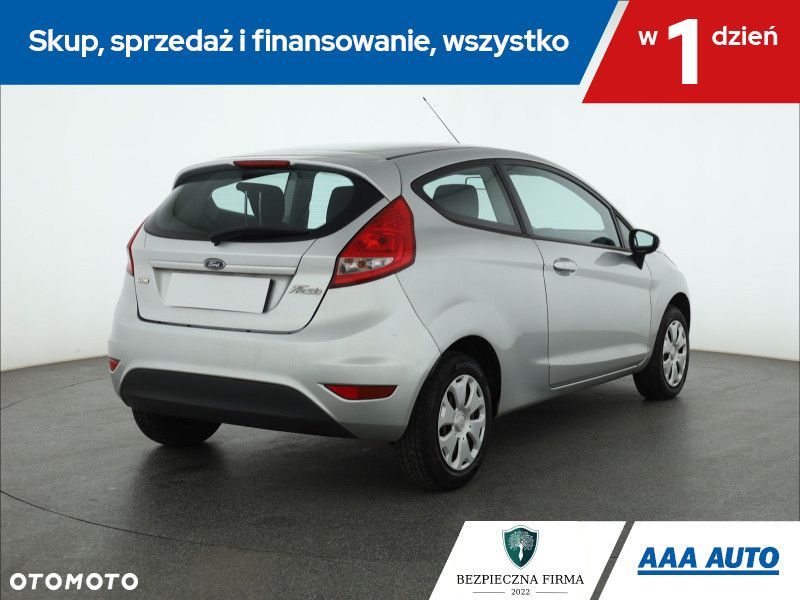 Ford Fiesta - 6