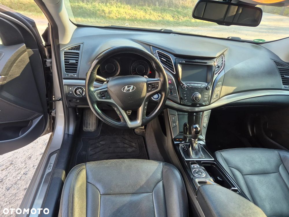 Hyundai i40 Kombi blue 1.7 CRDi DCT Premium - 19
