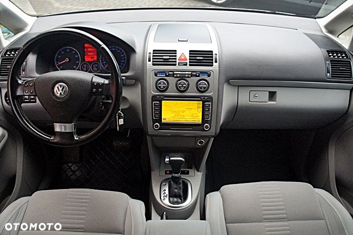 Volkswagen Touran 1.4 TSI DSG Highline - 5