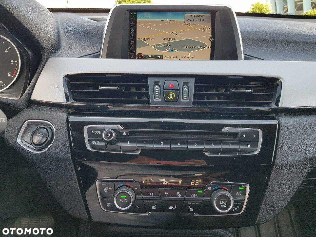 BMW X1 sDrive18d Business Edition - 20