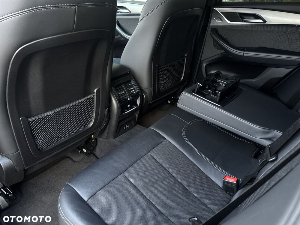 BMW X4 - 22