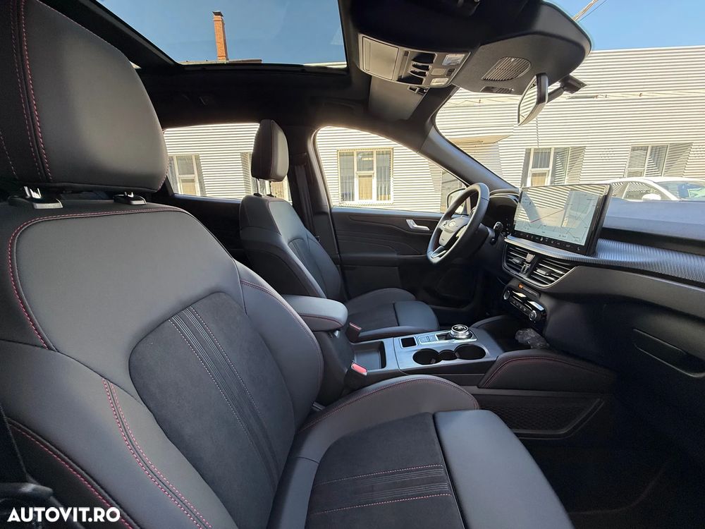 Ford Kuga 2.5 Duratec FWD PHEV ST-Line X - 24