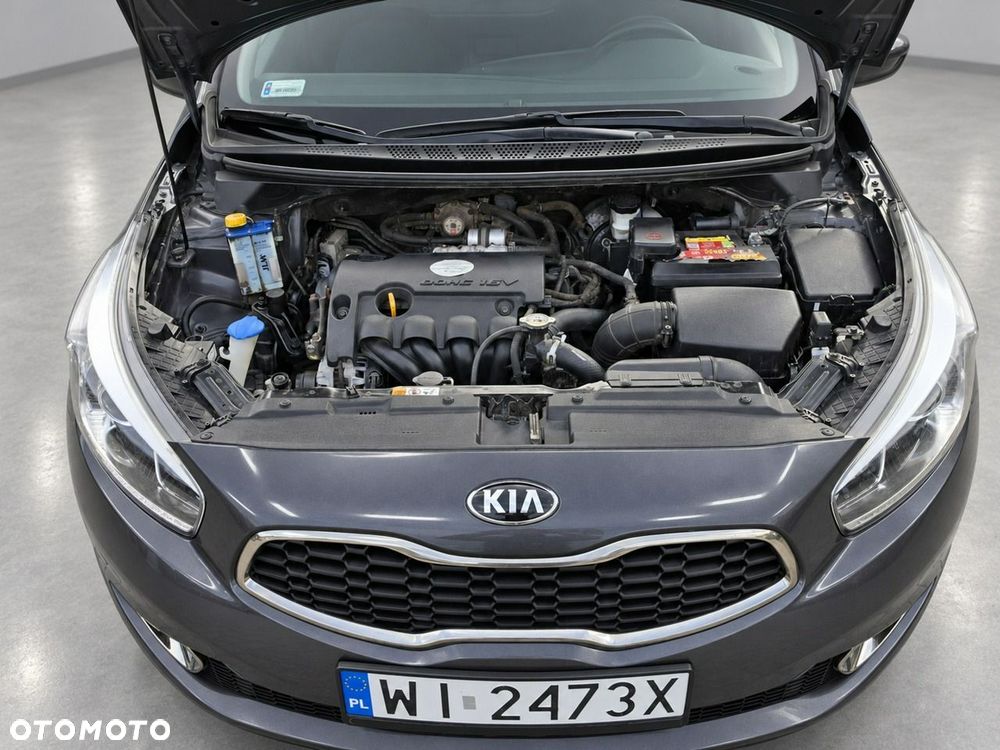 Kia Ceed - 29