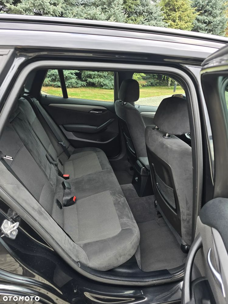 BMW X1 xDrive18d xLine - 14