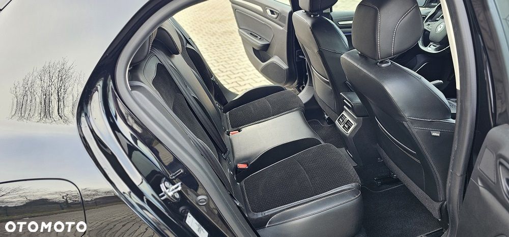 Renault Megane 1.5 Blue dCi Intens - 9