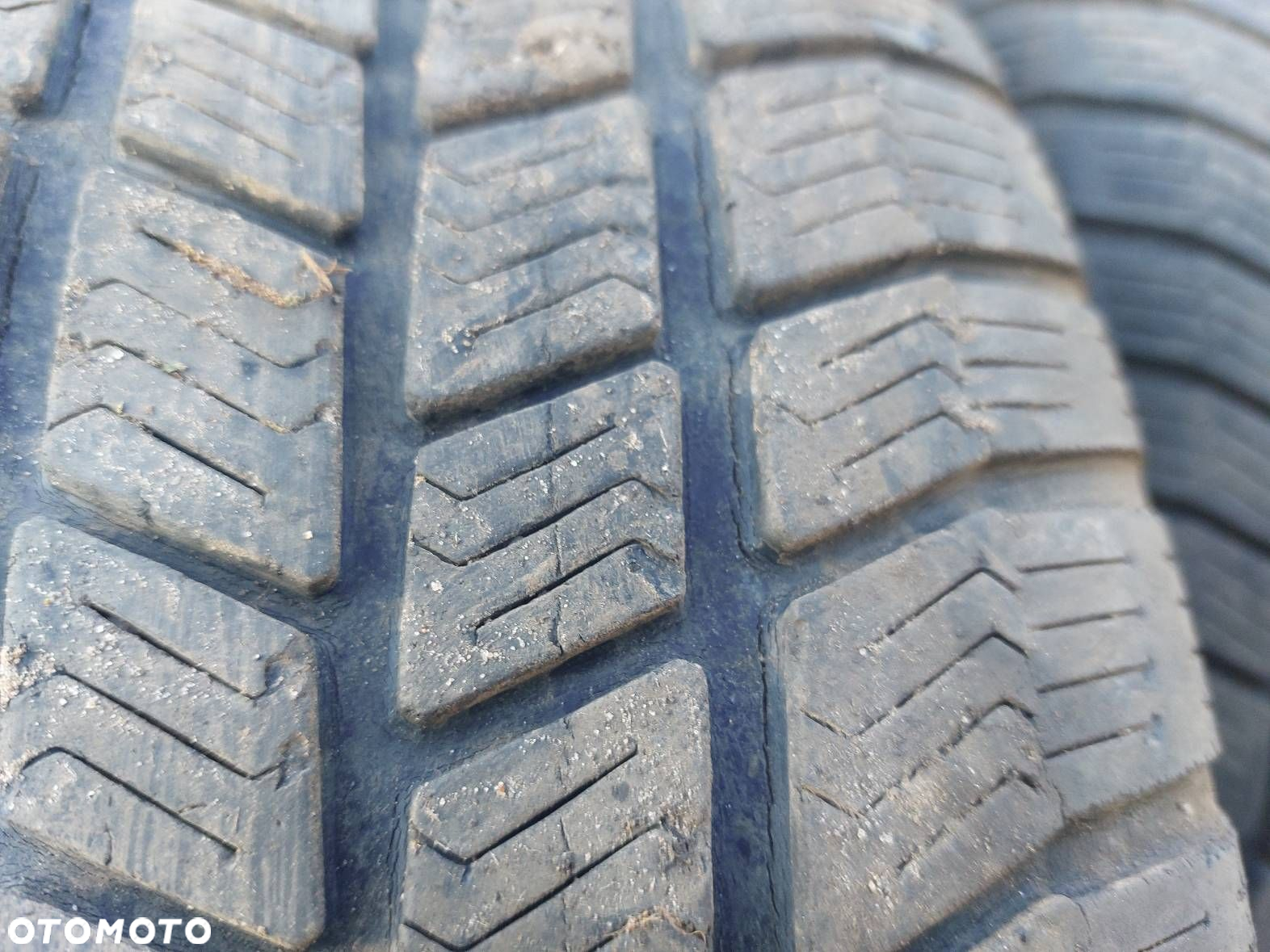 OPONY ZIMOWE 2 SZT 215/65R16 2011R BARUM POLARIS 3 - 7