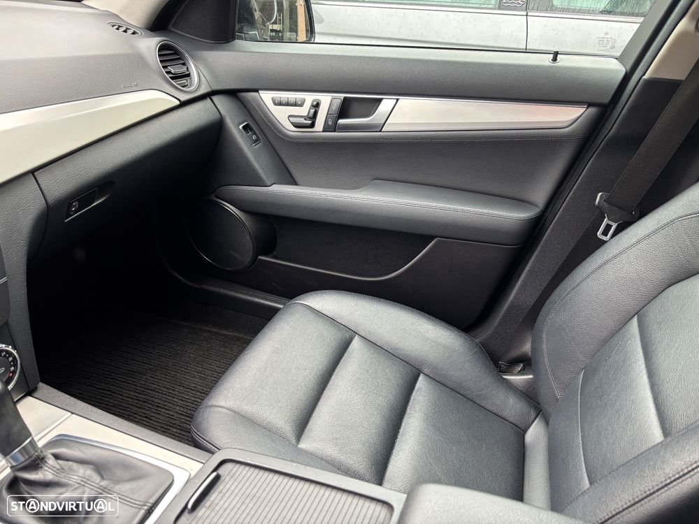 Mercedes-Benz C 220 Station CDI DPF Auto Avantgarde - 11
