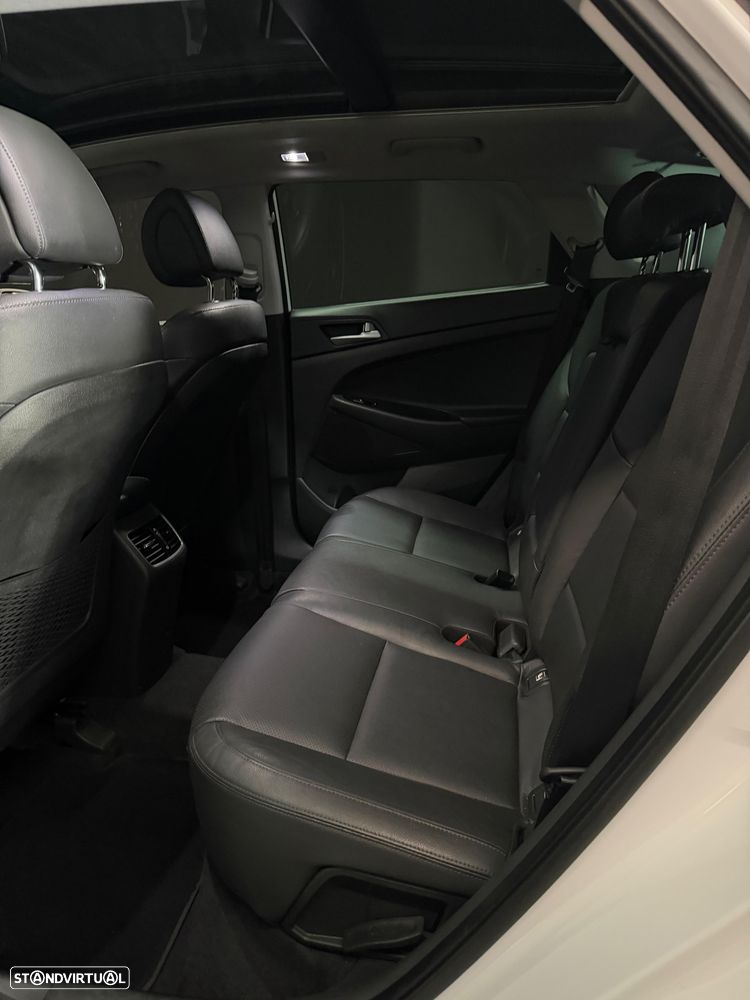 Hyundai Tucson 1.7 CRDi Premium DCT - 17