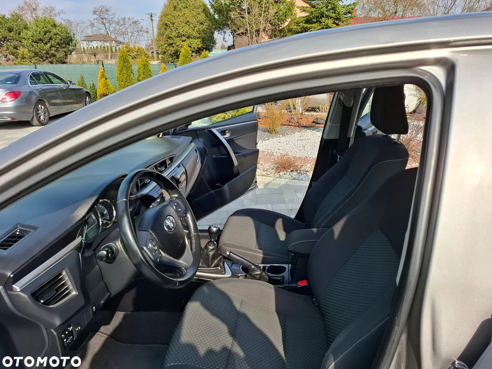 Toyota Corolla 1.6 Executive - 23