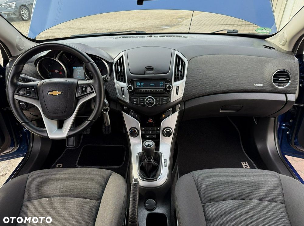Chevrolet Cruze 1.4 LT - 15