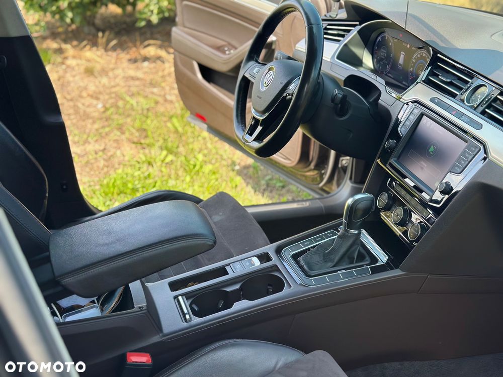 Volkswagen Passat 2.0 TDI BMT Highline DSG - 16