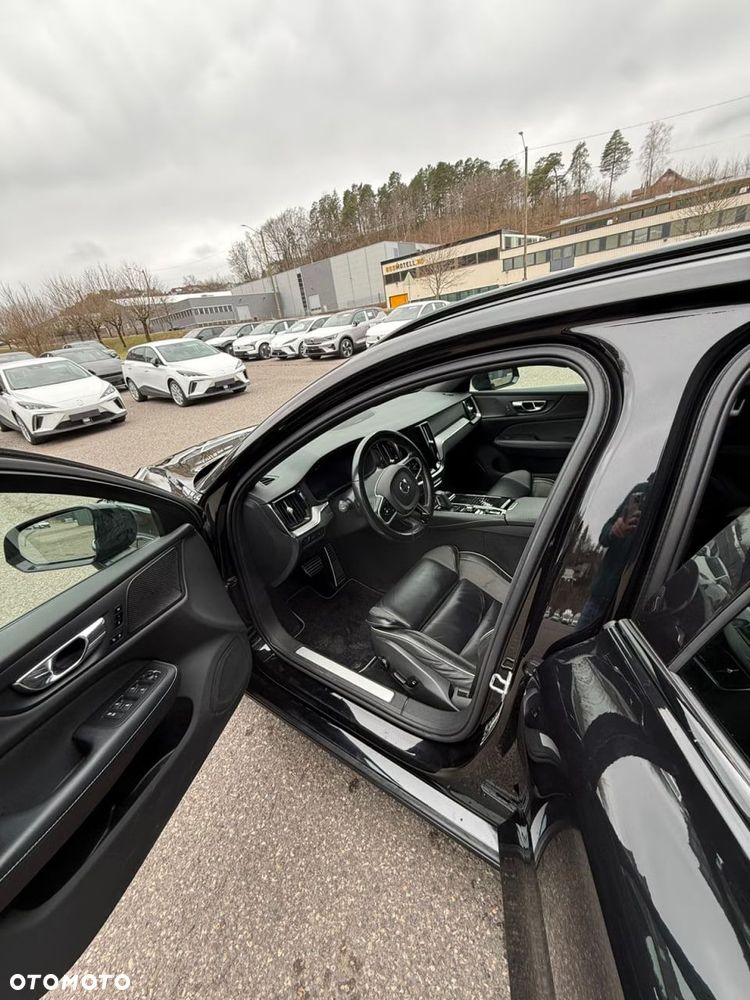 Volvo V60 T6 AWD Plug-In Hybrid Inscription - 17