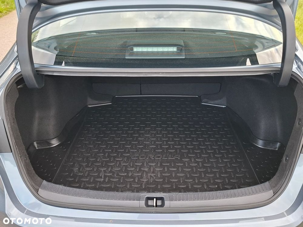 Toyota Corolla 1.8 Hybrid Comfort - 36