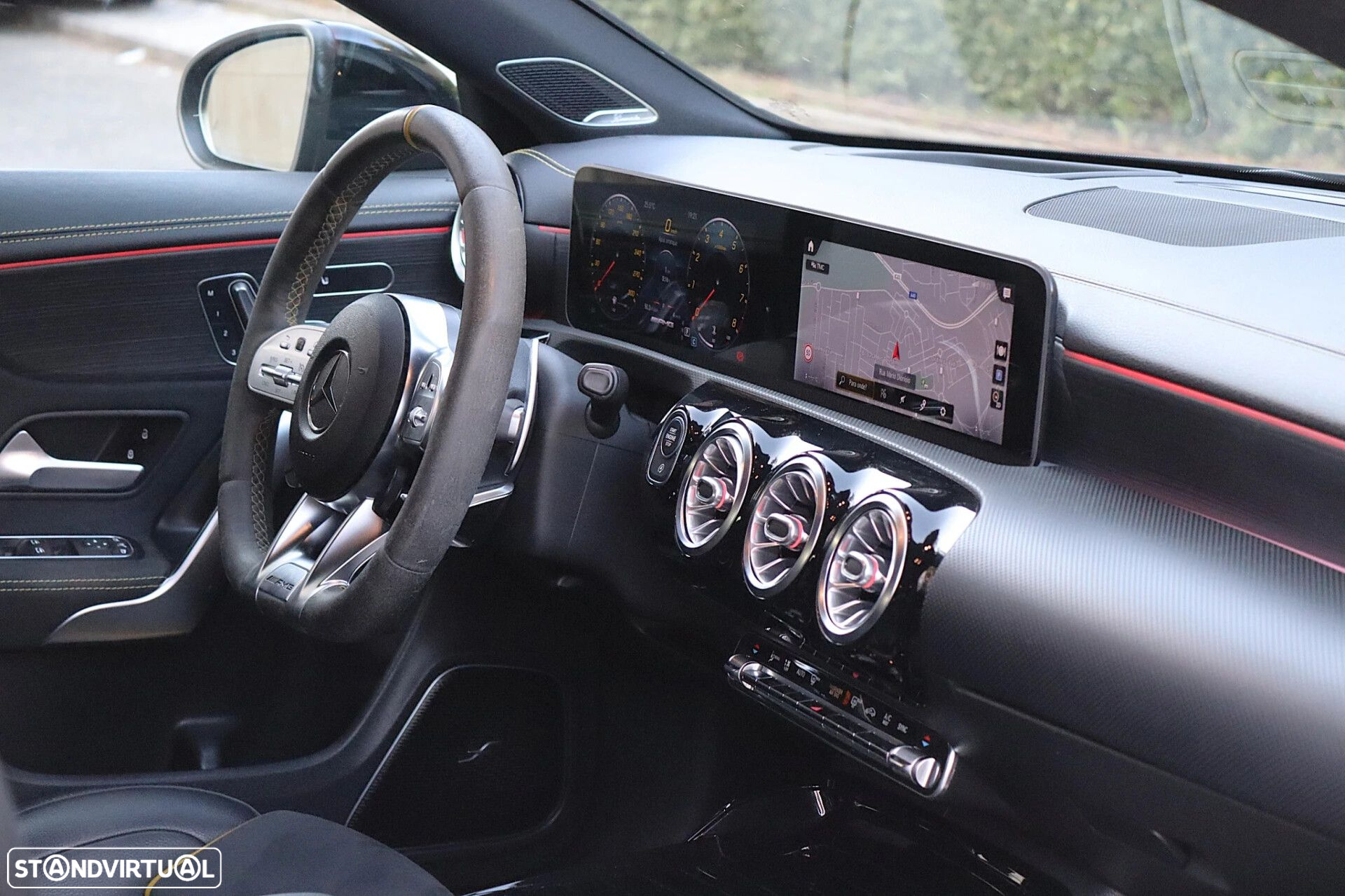 Mercedes-Benz CLA 45 AMG - 27