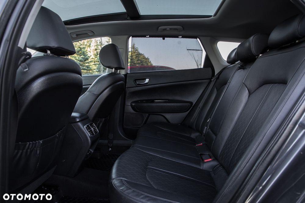 Kia Optima Plug-in Hybrid - 29