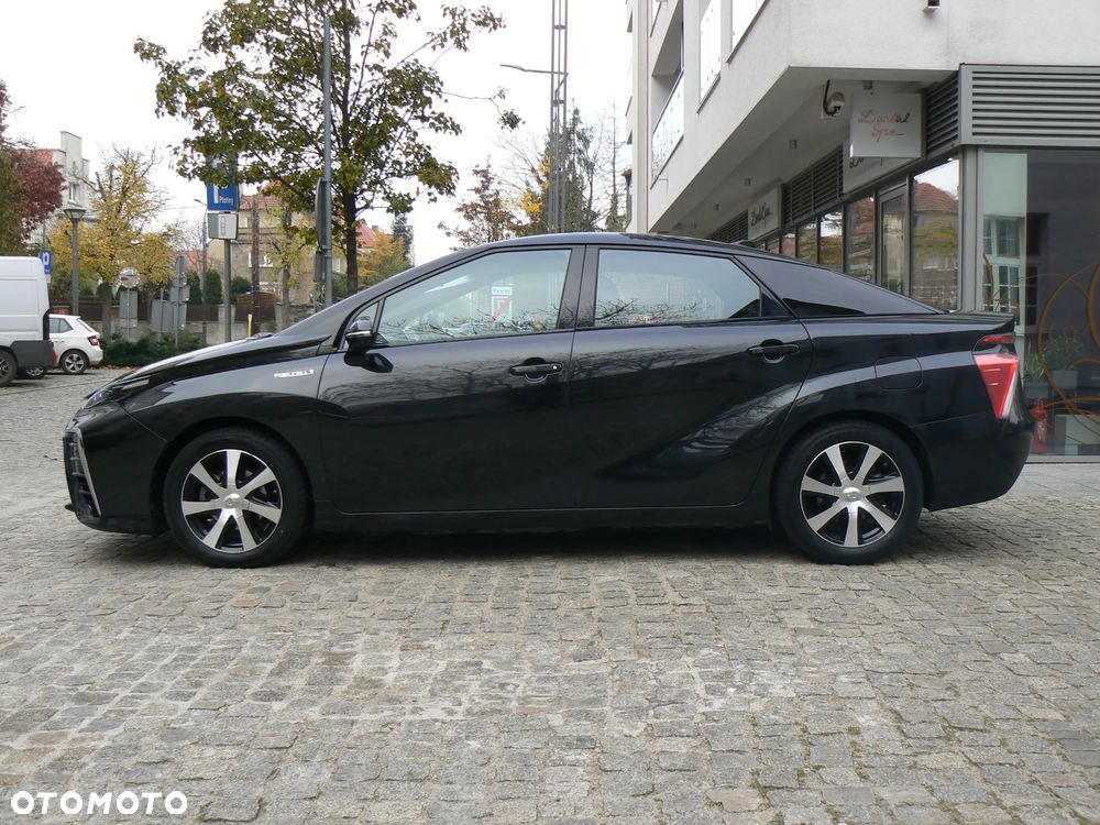 Toyota Mirai Standard - 12