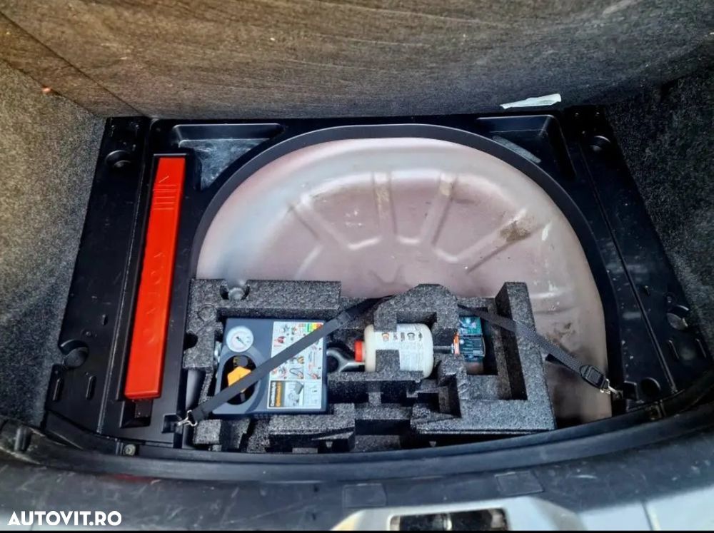 Volvo V40 - 8