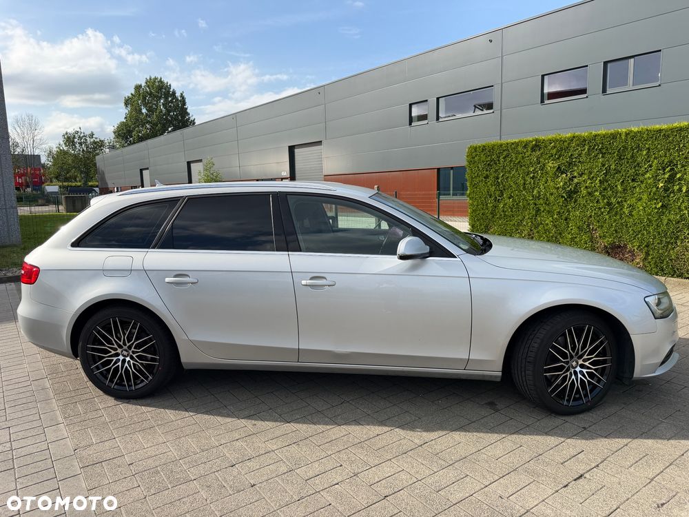 Audi A4 Avant - 6