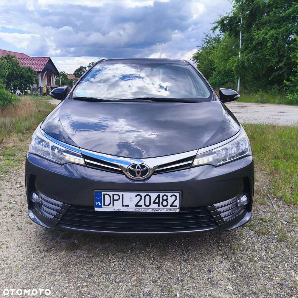 Toyota Corolla 1.6 Comfort - 1