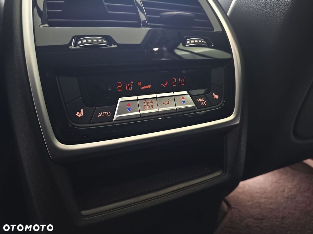 BMW X5 xDrive30d mHEV - 24