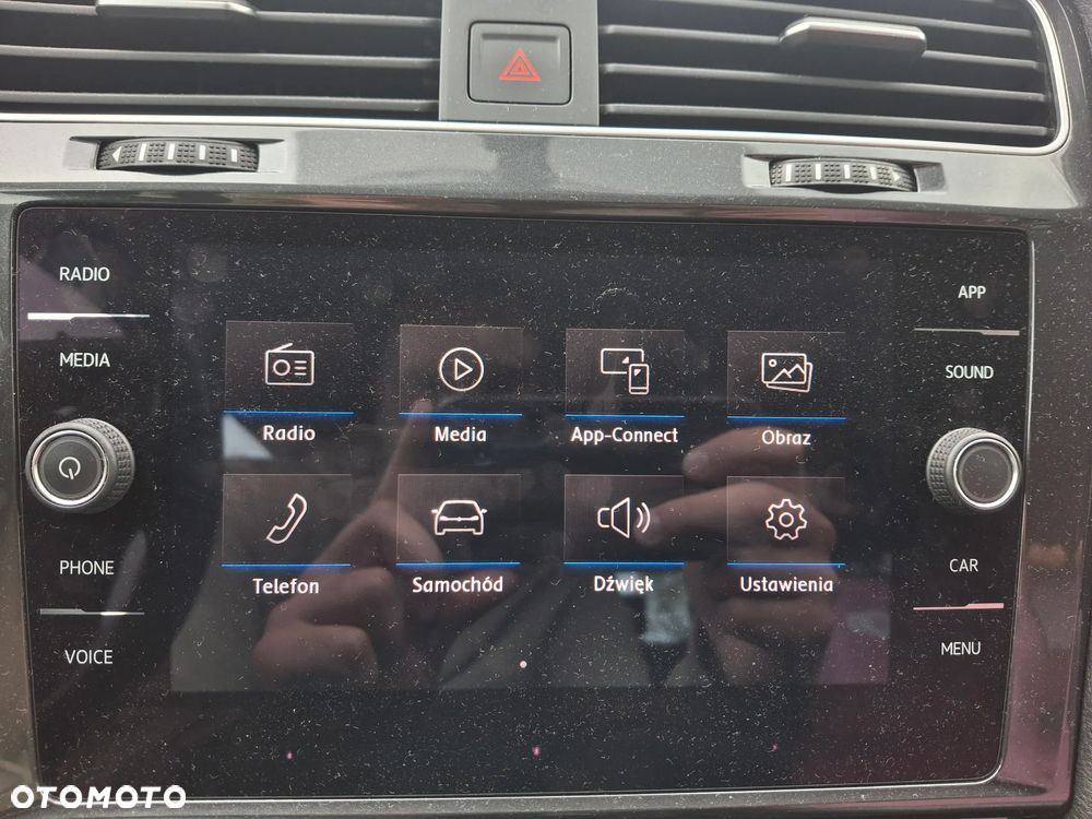 Volkswagen Golf 1.6 TDI BMT Comfortline - 12